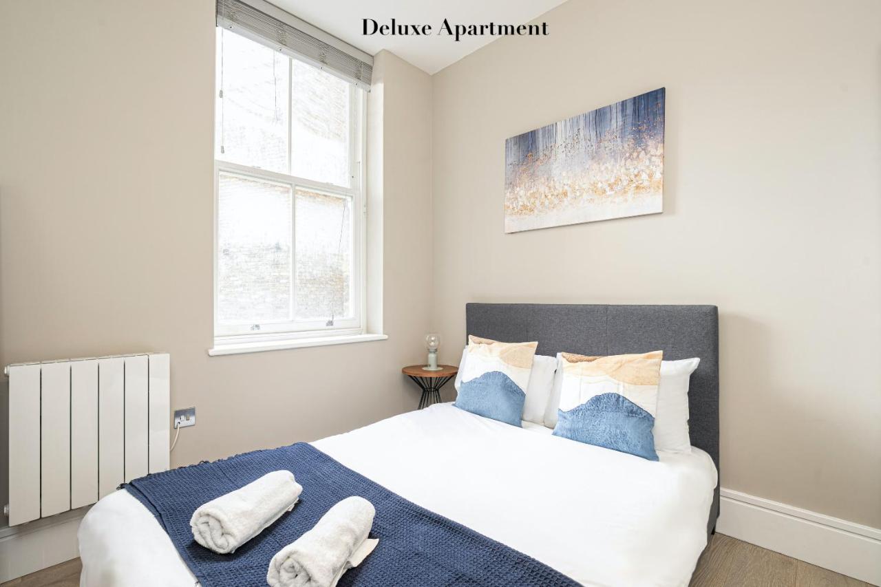 Superb Apartments Opposite Edgware Road Station Londra Esterno foto