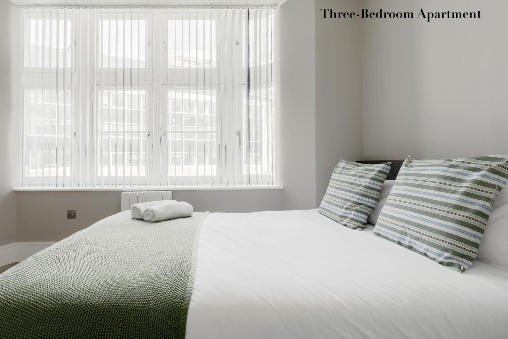 Superb Apartments Opposite Edgware Road Station Londra Esterno foto